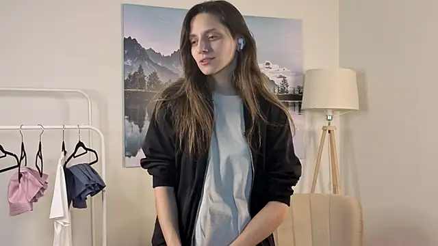 JaniceHanson online show from 11-22-25, 08:13