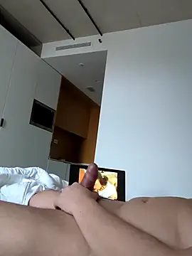 Snapshot of Bastilein1985 chatting on 03-26-26, 06:02 Bastilein1985 online show from 03-26-26, 06:02