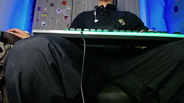 zacwatson  online show from 02-14-25, 06:56