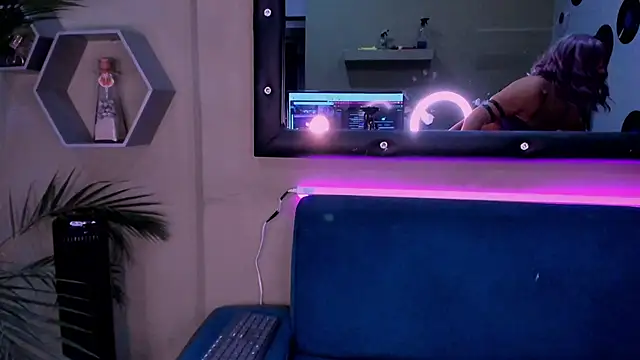 Snapshot of Sussy_Bell01 chatting on 12-04-24, 09:46 Sussy Bell01 online show from 12-04-24, 09:46