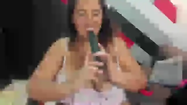 Snapshot of I_am_yours- chatting on 02-07-25, 05:51 I am yours- online show from 02-07-25, 05:51
