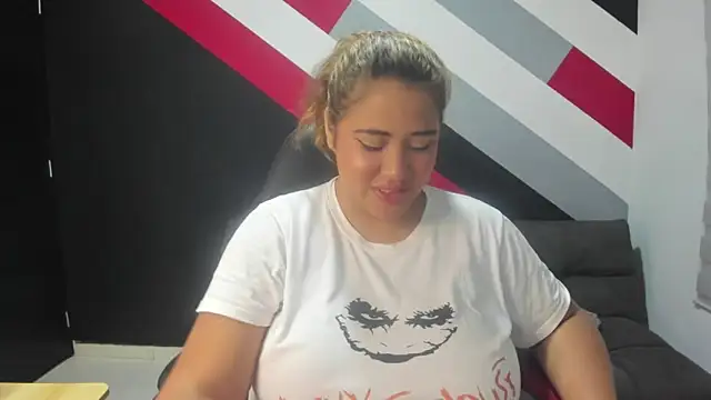 Snapshot of I_am_yours- chatting on 03-22-25, 11:42 I am yours- online show from 03-22-25, 11:42