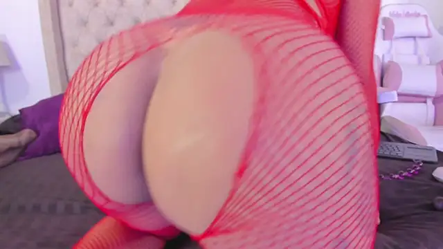 Snapshot of natalia_collinslim chatting on 01-11-25, 03:44 natalia collinslim online show from 01-11-25, 03:44