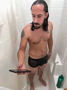 Snapshot of RoleMaster2069 chatting on 12-02-25, 12:49 RoleMaster2069 online show from 12-02-25, 12:49