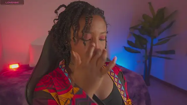 EmmaSanzz  online show from 02-10-26, 10:08