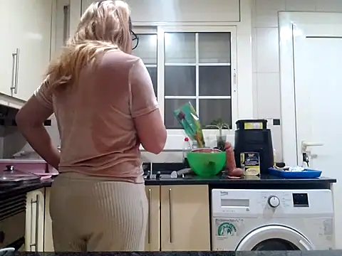 Snapshot of Dakota_Blonde08 chatting on 11-02-25, 07:49 Dakota Blonde08 online show from 11-02-25, 07:49