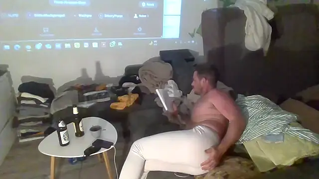 Snapshot of Fuckbuddy36 chatting on 10-02-25, 02:18 Fuckbuddy36 online show from 10-02-25, 02:18