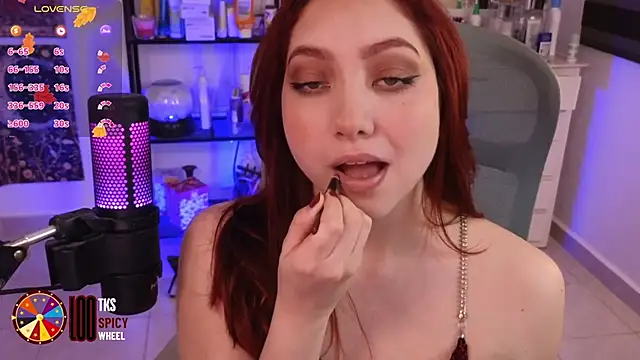 Snapshot of LilyVelvett chatting on 11-22-25, 03:49 LilyVelvett online show from 11-22-25, 03:49