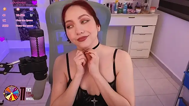 Snapshot of LilyVelvett chatting on 02-20-26, 06:26 LilyVelvett online show from 02-20-26, 06:26