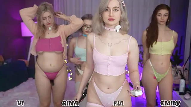 Snapshot of your_favoritegirls chatting on 10-11-25, 03:06 your favoritegirls online show from 10-11-25, 03:06