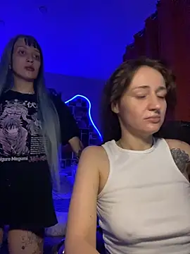 Dooubletroublee online show from 11-06-25, 12:33