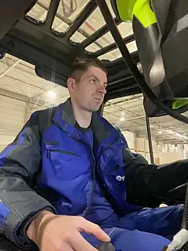 Snapshot of Ricoleckt chatting on 02-19-25, 08:12 Ricoleckt online show from 02-19-25, 08:12