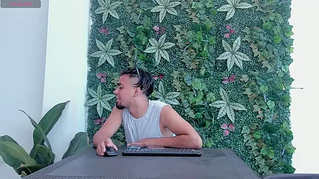 PittAndLunaa online show from 04-19-26, 12:37