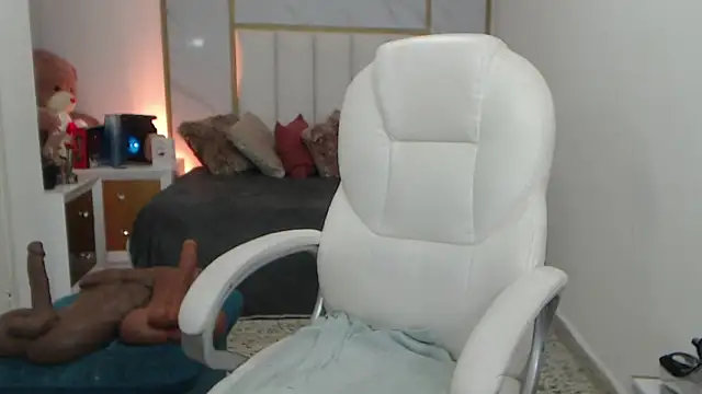 annita cooper  online show from 02-26-25, 07:05