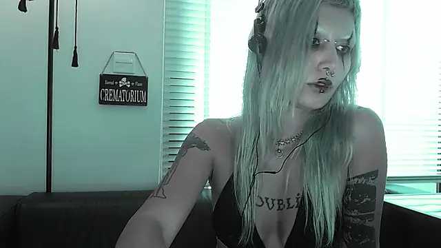 god x girl online show from 05-16-26, 12:29