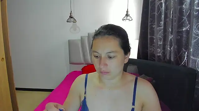 Snapshot of samantha__wilson chatting on 10-30-25, 01:56 samantha wilson online show from 10-30-25, 01:56