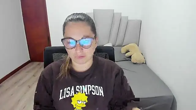 Snapshot of samantha__wilson chatting on 01-07-26, 11:18 samantha wilson online show from 01-07-26, 11:18