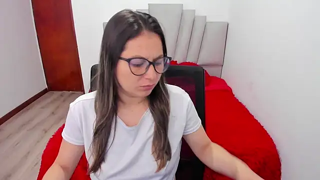 Snapshot of samantha__wilson chatting on 02-23-26, 07:11 samantha wilson online show from 02-23-26, 07:11