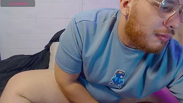 Snapshot of anotherbigboy_ chatting on 02-14-26, 09:39 anotherbigboy online show from 02-14-26, 09:39