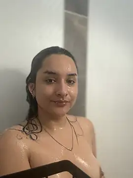 hanna lee02 online show from 01-31-25, 10:20