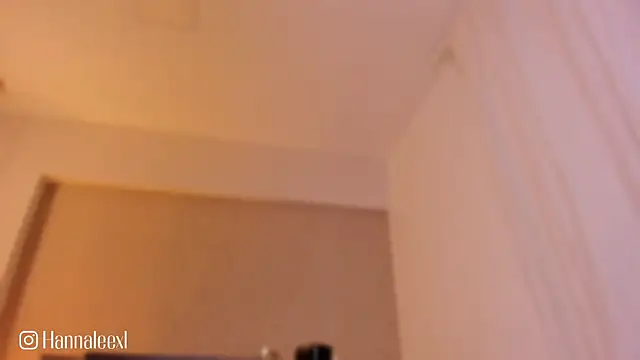 hanna lee02 online show from 07-22-26, 12:19