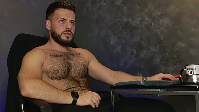 Snapshot of juliusmasters chatting on 12-04-25, 08:39 juliusmasters online show from 12-04-25, 08:39