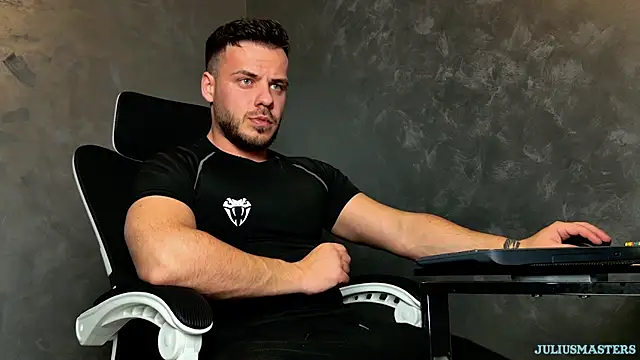 Snapshot of juliusmasters chatting on 03-04-26, 06:14 juliusmasters online show from 03-04-26, 06:14