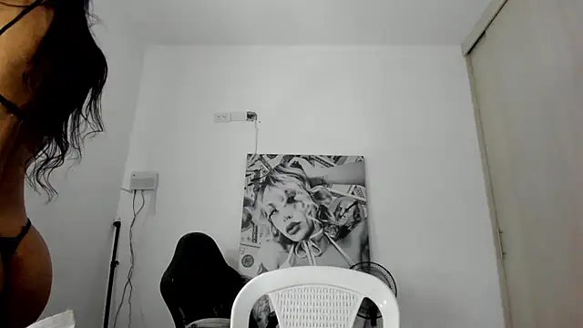 Snapshot of _juliana_star_ chatting on 12-13-25, 10:26 juliana star online show from 12-13-25, 10:26