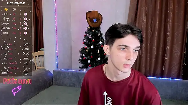 Snapshot of Aaron_Boom chatting on 01-10-26, 10:03 Aaron Boom online show from 01-10-26, 10:03