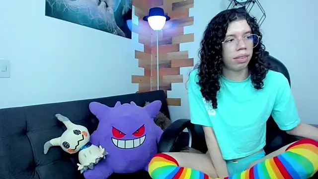 Snapshot of Angel_Dust18 chatting on 12-28-24, 11:05 Angel Dust18 online show from 12-28-24, 11:05