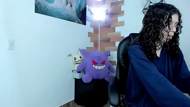 Snapshot of Angel_Dust18 chatting on 01-10-25, 11:18 Angel Dust18 online show from 01-10-25, 11:18