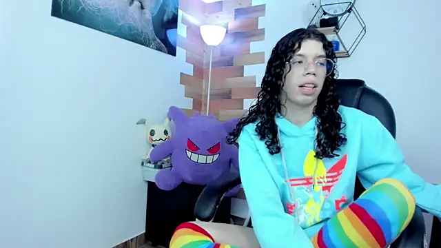 Snapshot of Angel_Dust18 chatting on 01-17-25, 08:11 Angel Dust18 online show from 01-17-25, 08:11