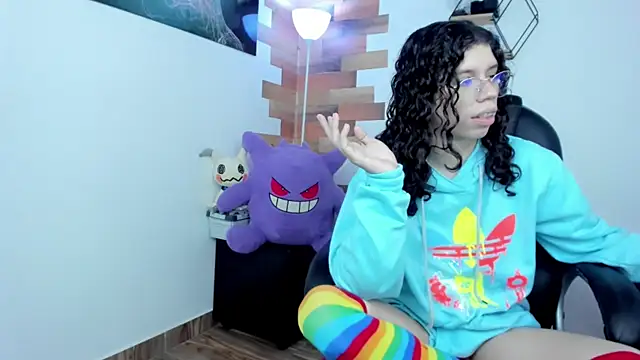 Snapshot of Angel_Dust18 chatting on 01-17-25, 11:18 Angel Dust18 online show from 01-17-25, 11:18