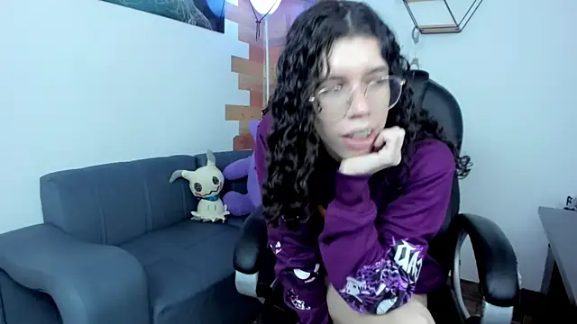 Snapshot of Angel_Dust18 chatting on 01-28-25, 11:07 Angel Dust18 online show from 01-28-25, 11:07