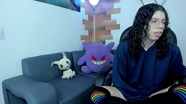 Snapshot of Angel_Dust18 chatting on 01-31-25, 08:12 Angel Dust18 online show from 01-31-25, 08:12