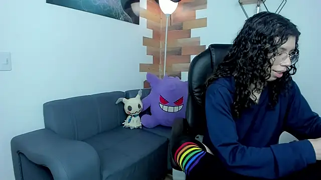 Snapshot of Angel_Dust18 chatting on 02-21-25, 11:32 Angel Dust18 online show from 02-21-25, 11:32