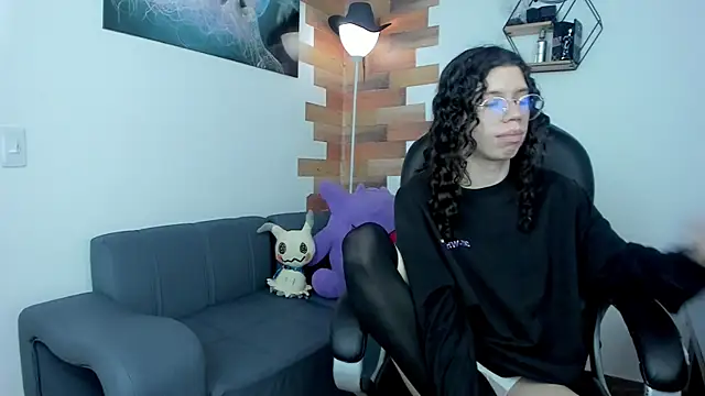 Snapshot of Angel_Dust18 chatting on 02-22-25, 11:24 Angel Dust18 online show from 02-22-25, 11:24