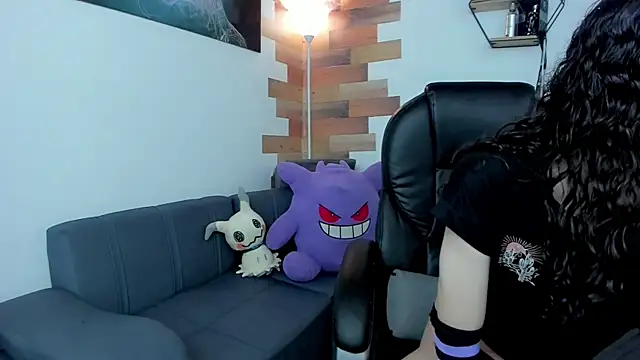 Snapshot of Angel_Dust18 chatting on 03-04-25, 08:38 Angel Dust18 online show from 03-04-25, 08:38