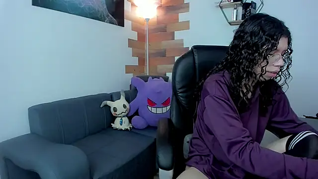 Snapshot of Angel_Dust18 chatting on 03-10-25, 08:34 Angel Dust18 online show from 03-10-25, 08:34