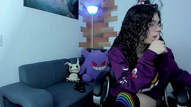 Snapshot of Angel_Dust18 chatting on 03-22-25, 08:37 Angel Dust18 online show from 03-22-25, 08:37