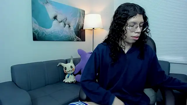 Snapshot of Angel_Dust18 chatting on 09-25-25, 02:32 Angel Dust18 online show from 09-25-25, 02:32