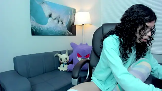 Snapshot of Angel_Dust18 chatting on 10-02-25, 02:35 Angel Dust18 online show from 10-02-25, 02:35