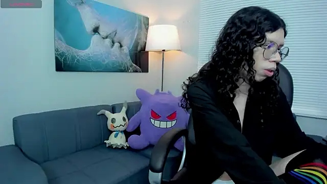 Snapshot of Angel_Dust18 chatting on 10-13-25, 03:01 Angel Dust18 online show from 10-13-25, 03:01