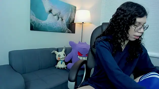 Snapshot of Angel_Dust18 chatting on 10-14-25, 04:08 Angel Dust18 online show from 10-14-25, 04:08