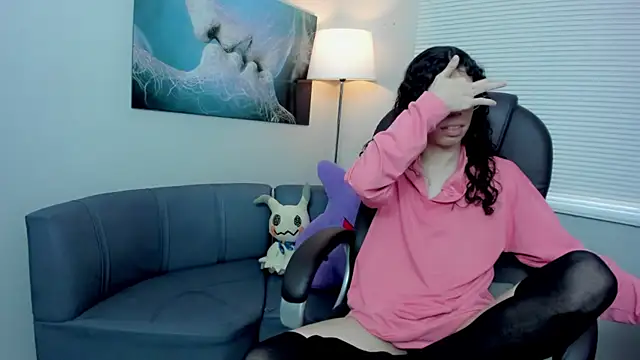 Snapshot of Angel_Dust18 chatting on 11-08-25, 04:29 Angel Dust18 online show from 11-08-25, 04:29