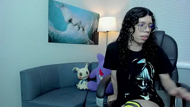 Snapshot of Angel_Dust18 chatting on 11-22-25, 03:55 Angel Dust18 online show from 11-22-25, 03:55