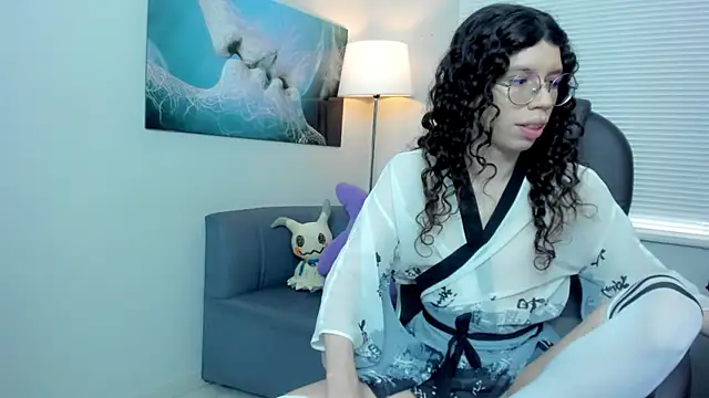 Snapshot of Angel_Dust18 chatting on 12-16-25, 03:28 Angel Dust18 online show from 12-16-25, 03:28