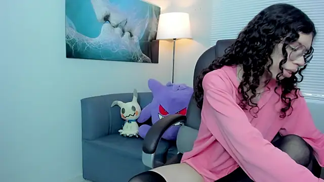 Snapshot of Angel_Dust18 chatting on 12-18-25, 03:40 Angel Dust18 online show from 12-18-25, 03:40