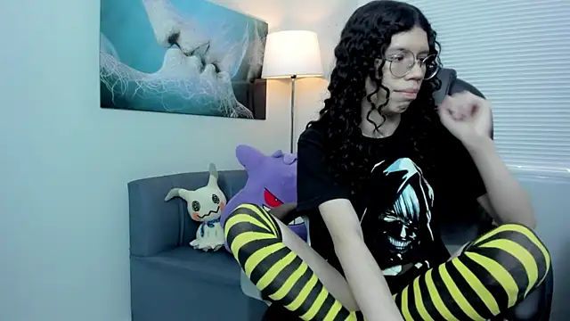 Snapshot of Angel_Dust18 chatting on 12-20-25, 04:36 Angel Dust18 online show from 12-20-25, 04:36