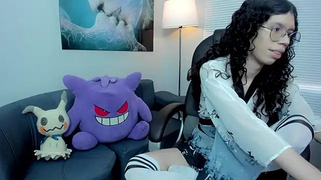 Snapshot of Angel_Dust18 chatting on 01-06-26, 03:27 Angel Dust18 online show from 01-06-26, 03:27